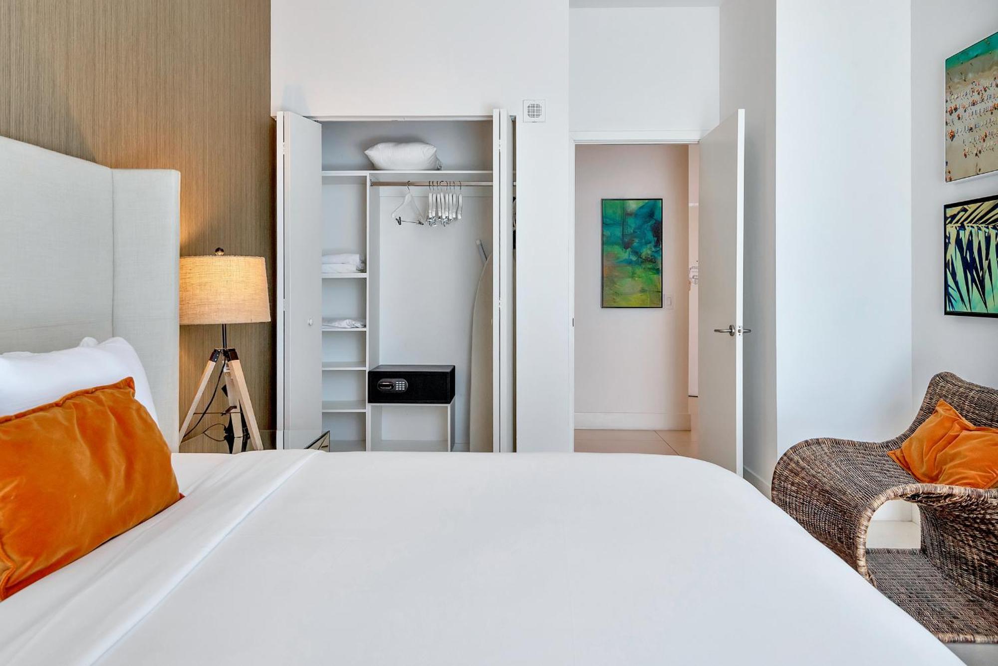 203-1Br/1Ba At The Beach Gem! Lux Amenities! Hollywood Kültér fotó