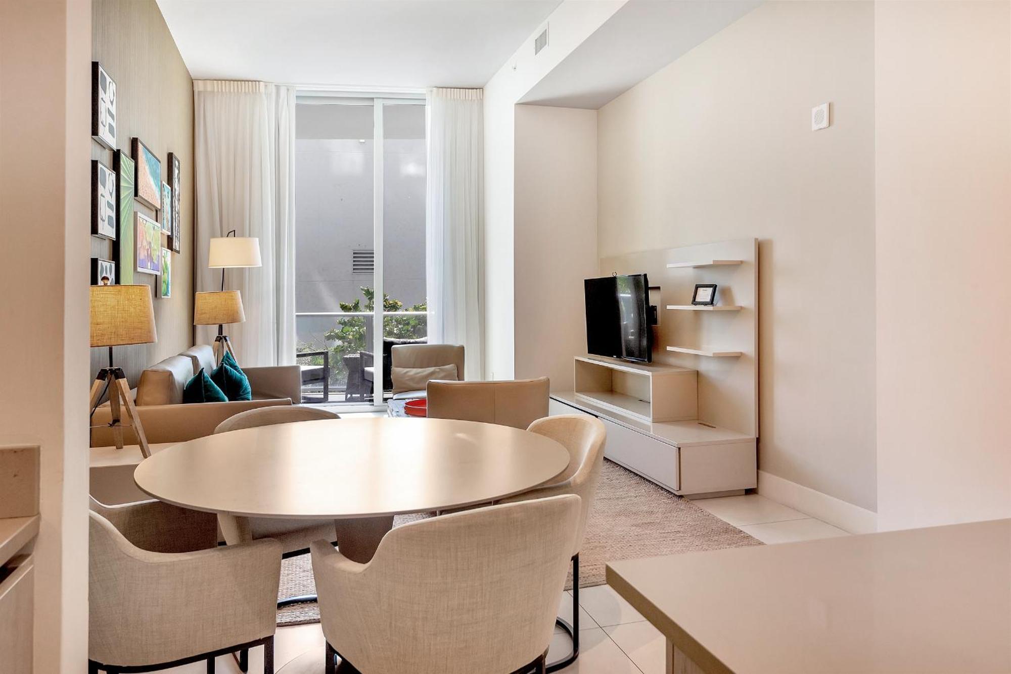 203-1Br/1Ba At The Beach Gem! Lux Amenities! Hollywood Kültér fotó